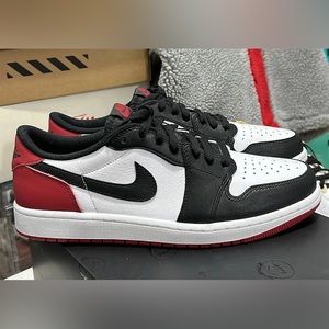Air Jordan Retro 1 Low OG | Black Toe | 10.5